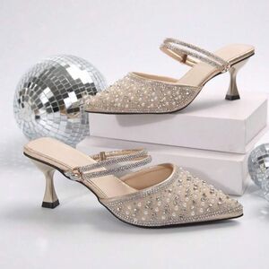 Rhinestone Pointed Toe High Heel Shoes size 8 (Eur 39)